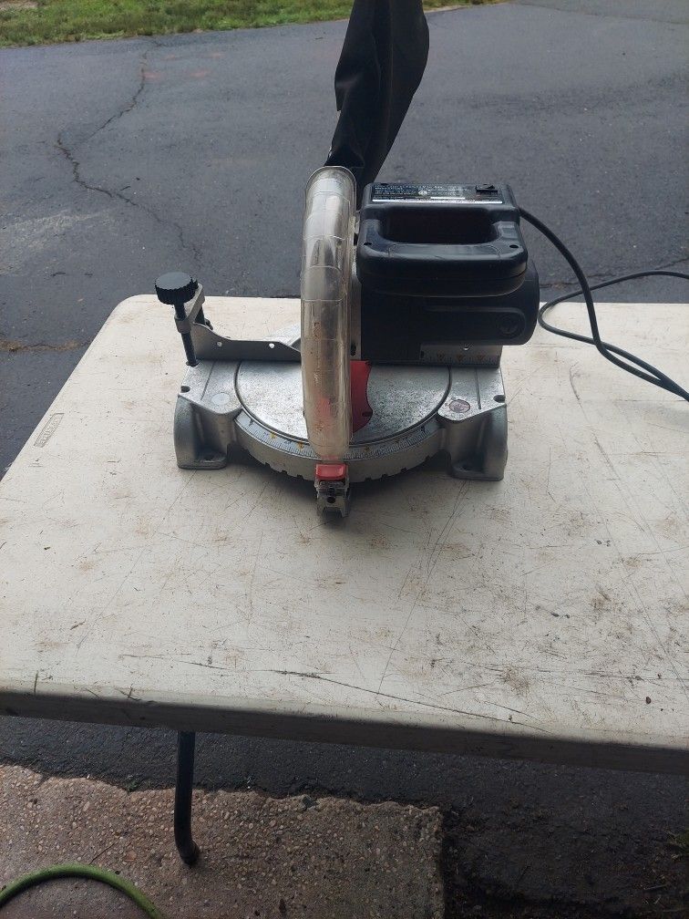 Craftsman 10 In Laser Compound Miter Saw