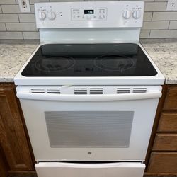 GE 30" Range Electric Self-Cleaning Radiant Cooktop