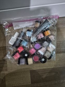 Dip powder nail