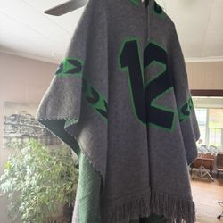 Never Worn - Very Nice Old School Seahawks Poncho