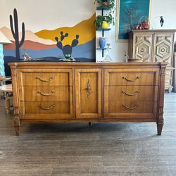 Wood Buffet / Sideboard / Credenza / Entertainment Center / TV Stand