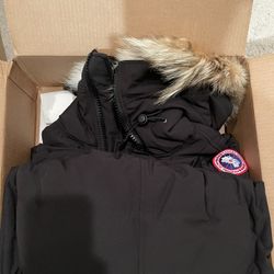 XS Canada Goose Carson Fur-trimmed Parka (brand new)