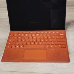 Microsoft Surface 7 