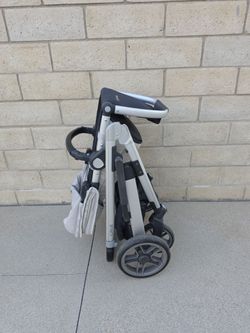 UPPAbaby Cruz V2 Stroller – Excellent Condition, Very Clean