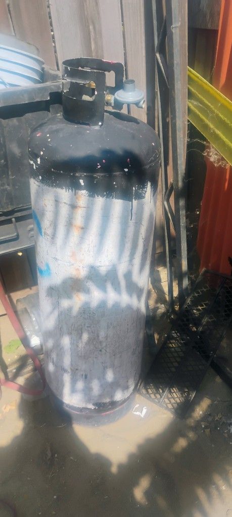 120 Gallon Propane Tank