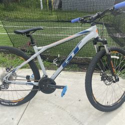 GT Aggressor Pro 27.5 