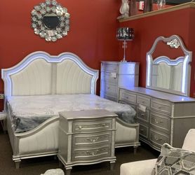 Queen Bedroom Set 