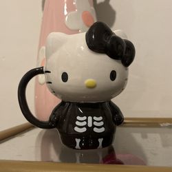 Hello Kitty Mummy Monster Halloween Coffee/Tea Mug Skeleton