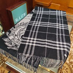 Classic Jacquard Warhorse Emblem Cashmere Shawl - Reversible Wear