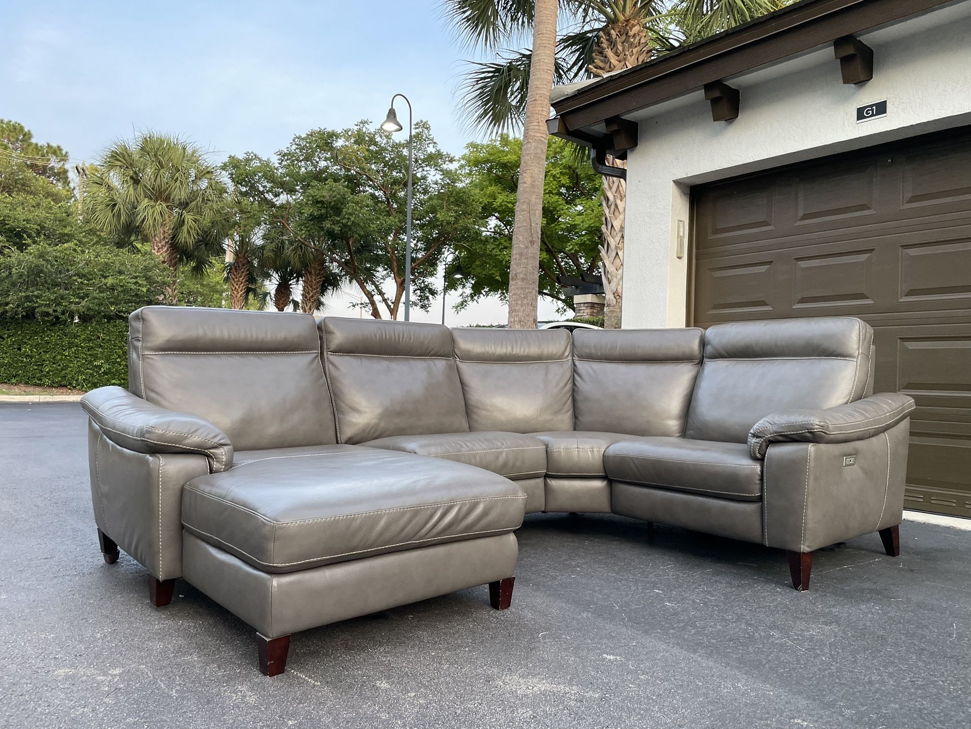 Couch/Sofa Sectional - Recliners - Leather - Gray - Delivery Available 🚛