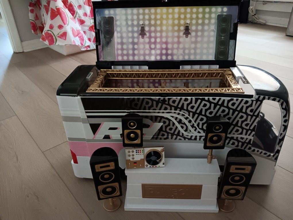 RV Concert Play Set