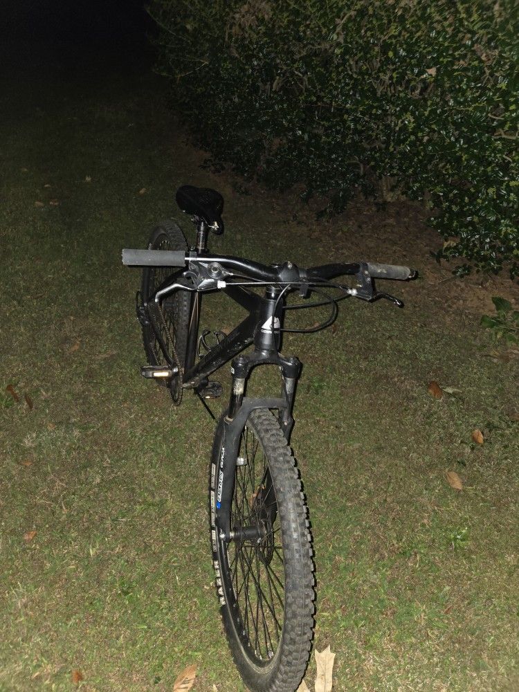 Ozark Trail mountain bike