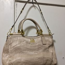 Coach Madison Carrie Gathered Leather, Gray/Gold. Brand new without tag and dust bag