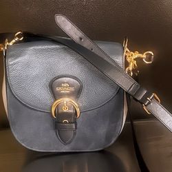 Authentic Coach Kleo 23 Blue Suede Prebble Leather Crossbody Saddle Bag 