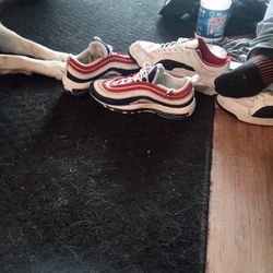 Size 10 Mens Shoe