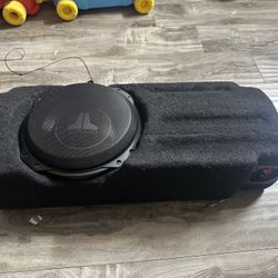 JL Audio 10TW3-D4 In Stealth Box