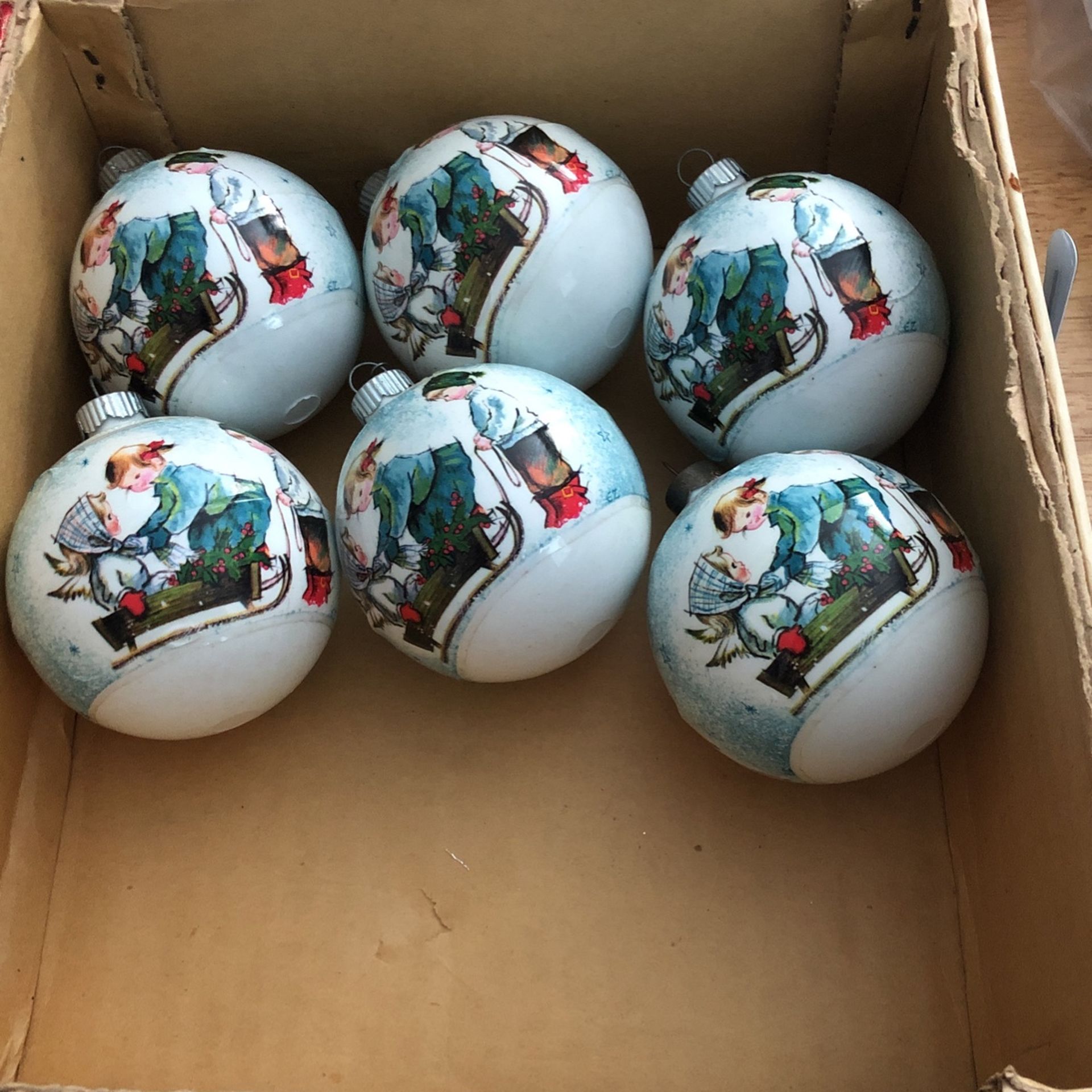 6 Norman Rockwell Xmas balls ornament