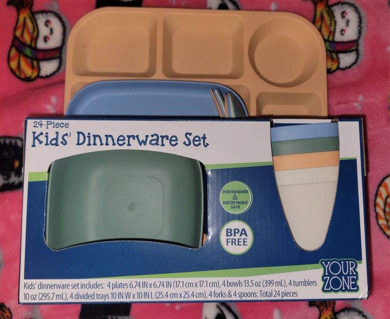 24 Piece Dinnerware Kids Set