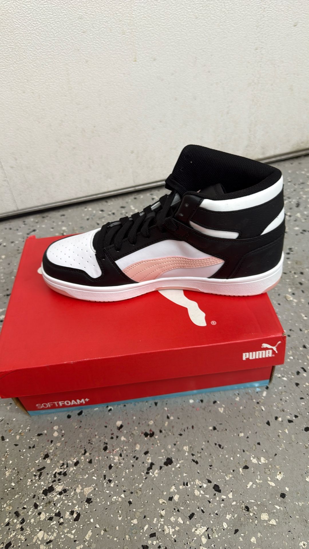 Women Puma Sneakers