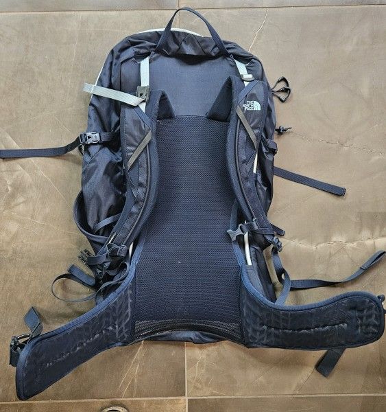 The North Face Zephyrus 26 Daypack for Sale in Seattle, WA OfferUp