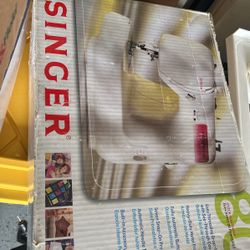 100.00 Singer Sewing Machine 