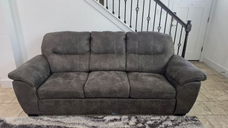SOFA PULL OUT BED wayfair, 3 SEATER - Excellent condition
