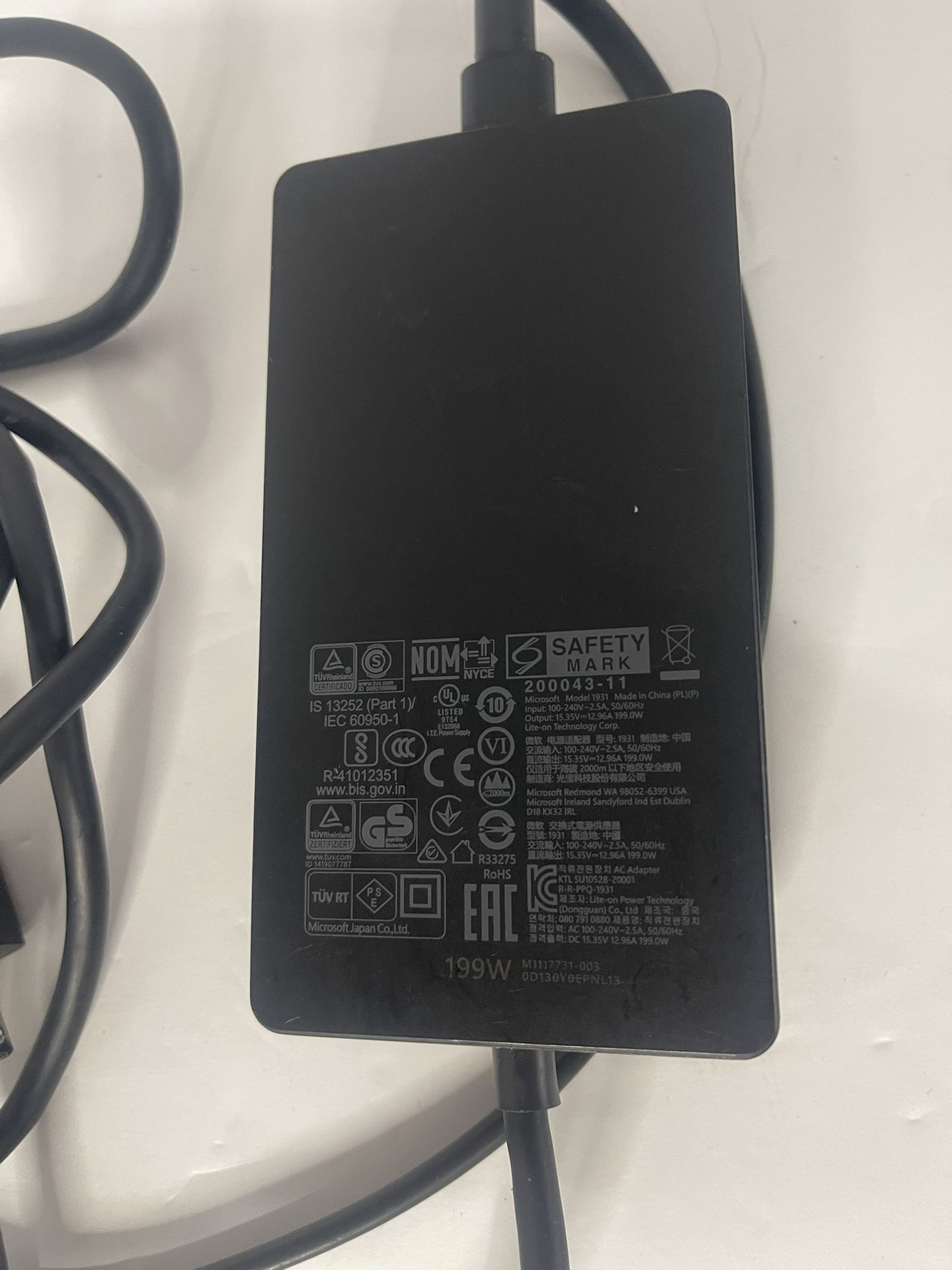 Genuine 199W Microsoft AC 15.35V 12.96A Adapter Model 1931 M1117731-003 w/Cord