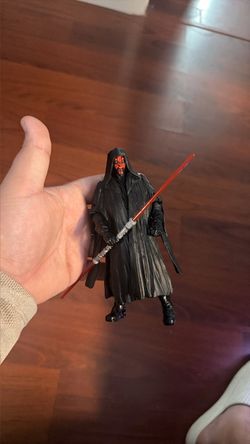 Darth maul figure