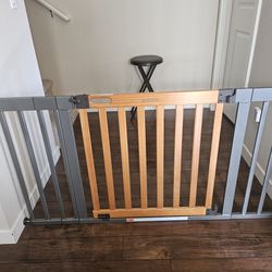 Extra Large Baby Gate (5ft Long) 