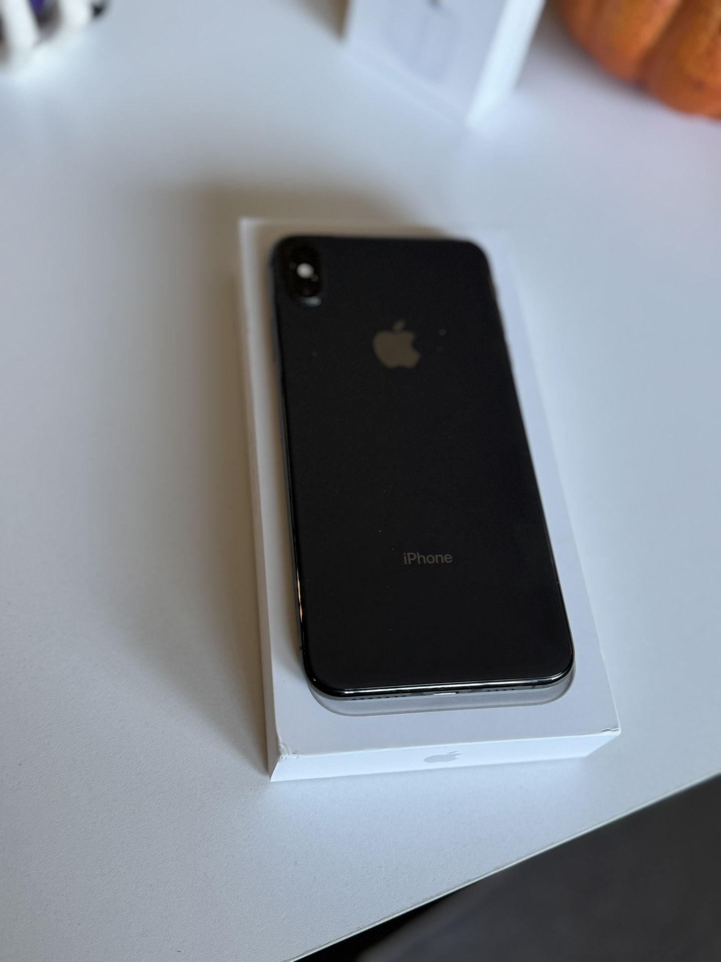 📱 iPhone X Pro Max – Perfect Condition – my iPhone X Pro Max (Black) in excellent condition – no cracks, scratches, or damage. Always k