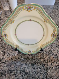 8.5 Square Plate