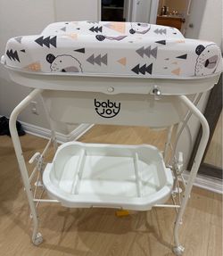 Baby Joy bathtub with changing table