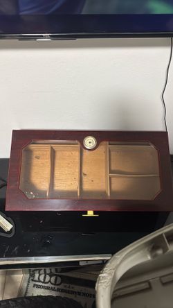 Humidor humidifier