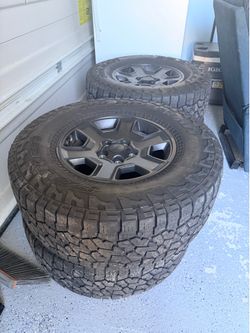 For Sale: Set of 4 Jeep OEM Wheels + Falken Wildpeak A/T3W Tires $1,000 or BO