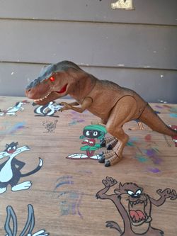 Walking , sound, animated dinosaur