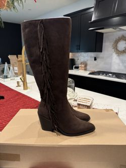 Women’s Boots 8 