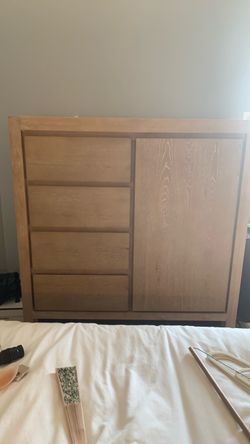 4 Drawer Dresser / Chest