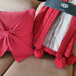 UGG  Red Knit Throw & Matching Bow Pillow 