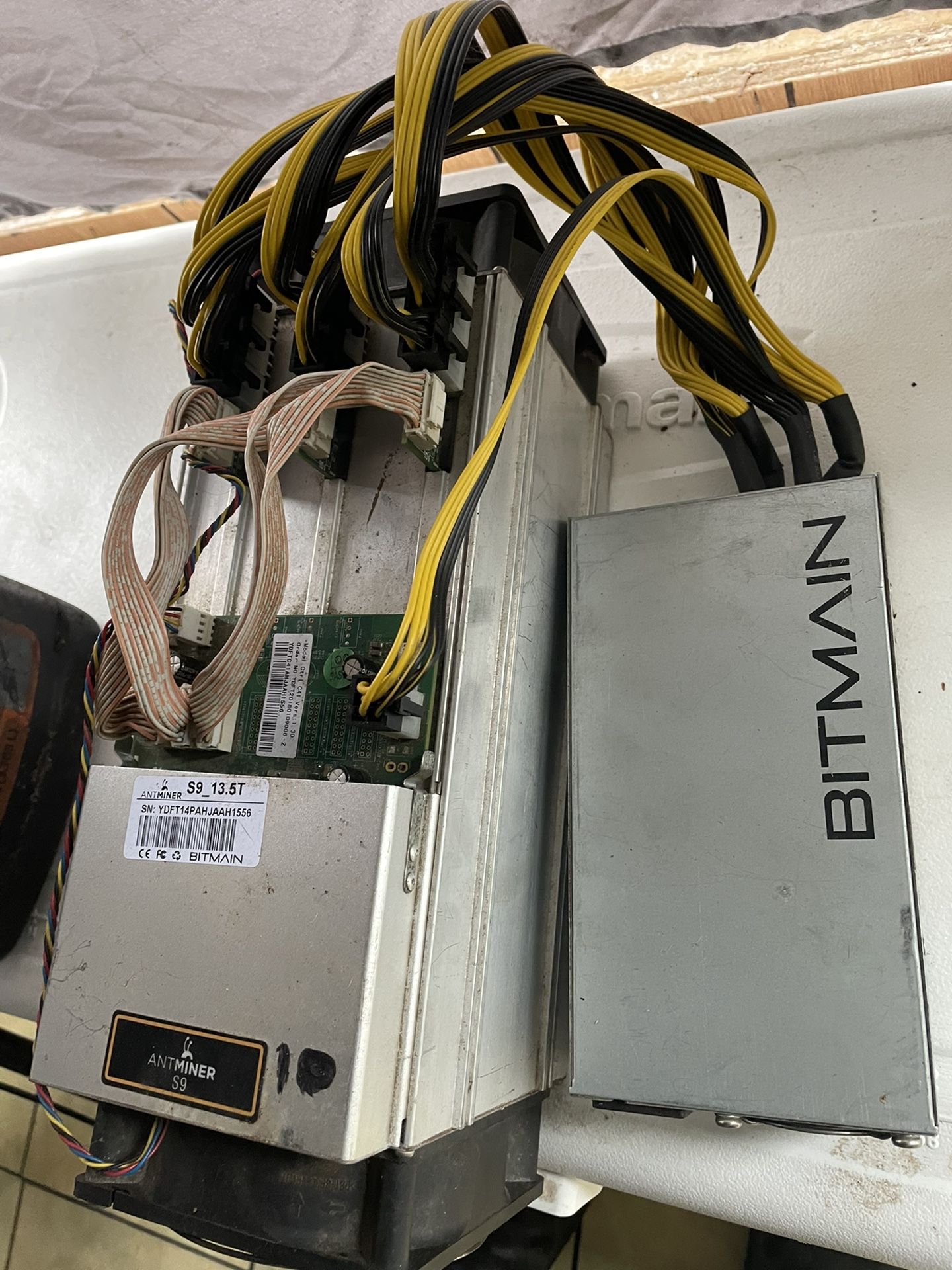 Bitcoin Miner S9