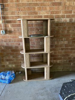 Set of shelves