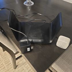 NETGEAR NIGHTHAWK AXE7800 With Extender