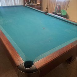 Snooker pool table 9’