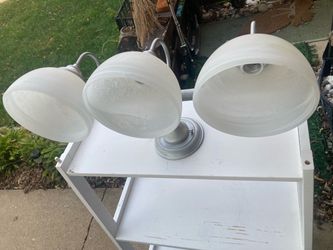 3-Light Bathroom Vanity Light Fixture