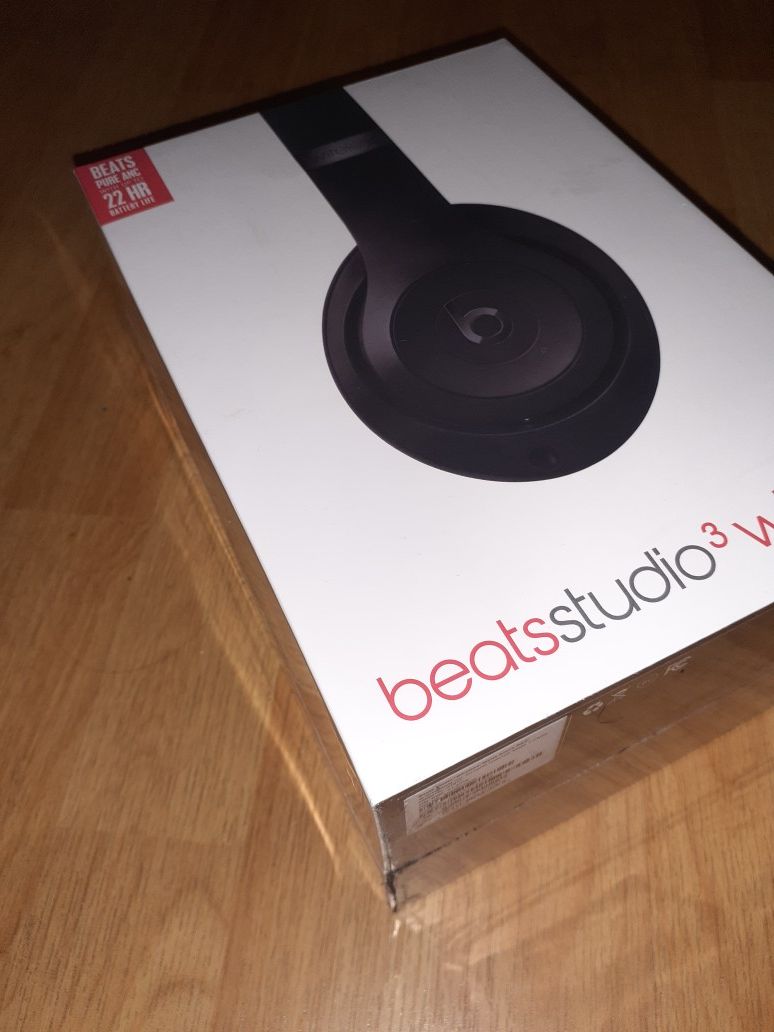 Dre beats studio 3 wireless headphones