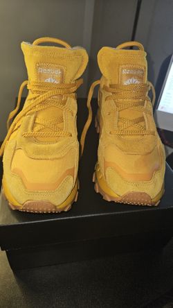 REEBOK CARDI B CLASSIC LEATHER 