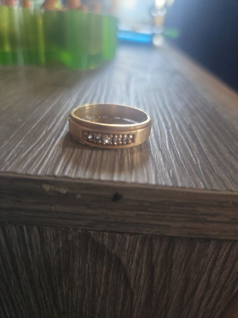 Gold Band W/ Diamonds