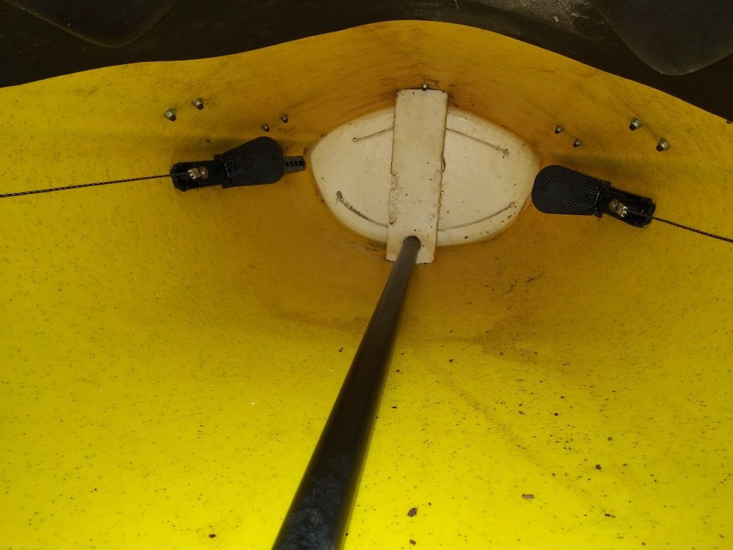 17' Fishing/Touring Aquaterra Sea Lion sitin Kayak with Rudder for