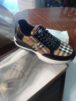 New Burberry shoes/T shirt
