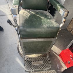 Reliance barber chair