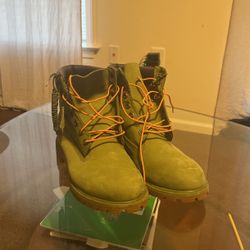 Green Timberland Size 13